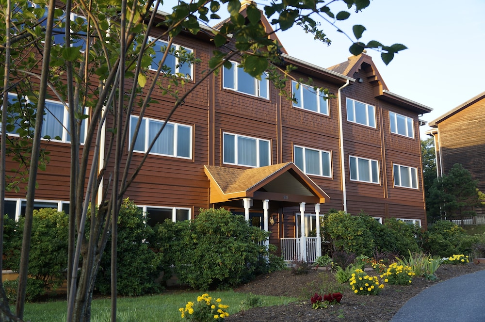 Art of Living Retreat Center