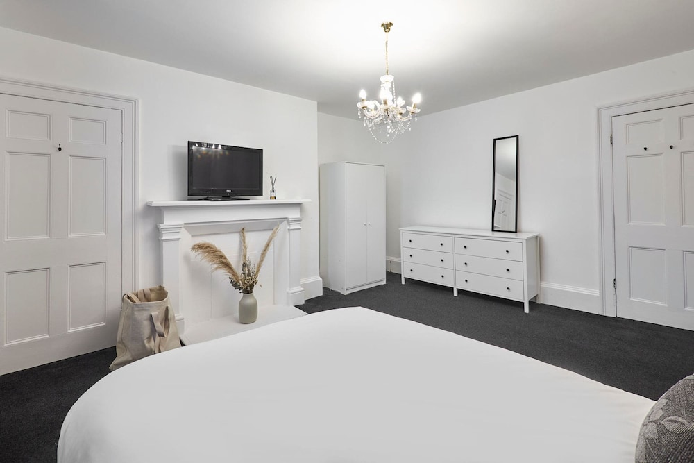 Host Stay Queen Street Apartment