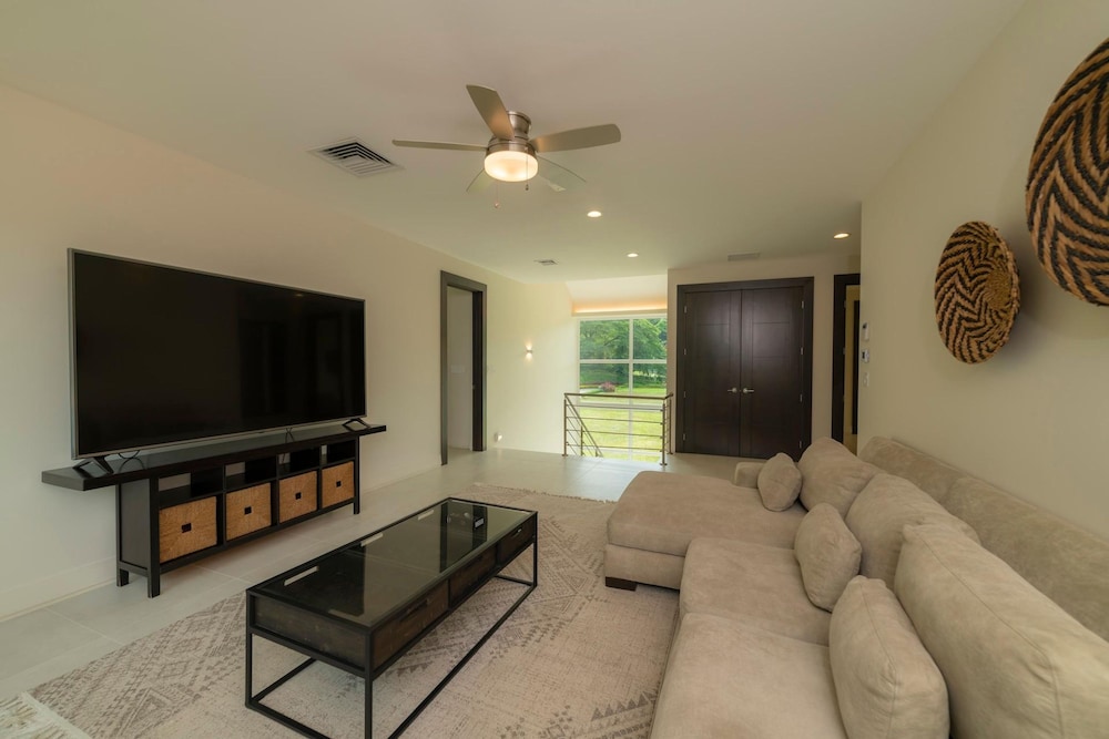 - Casa Forest 4 Bdrm Private Pool Family