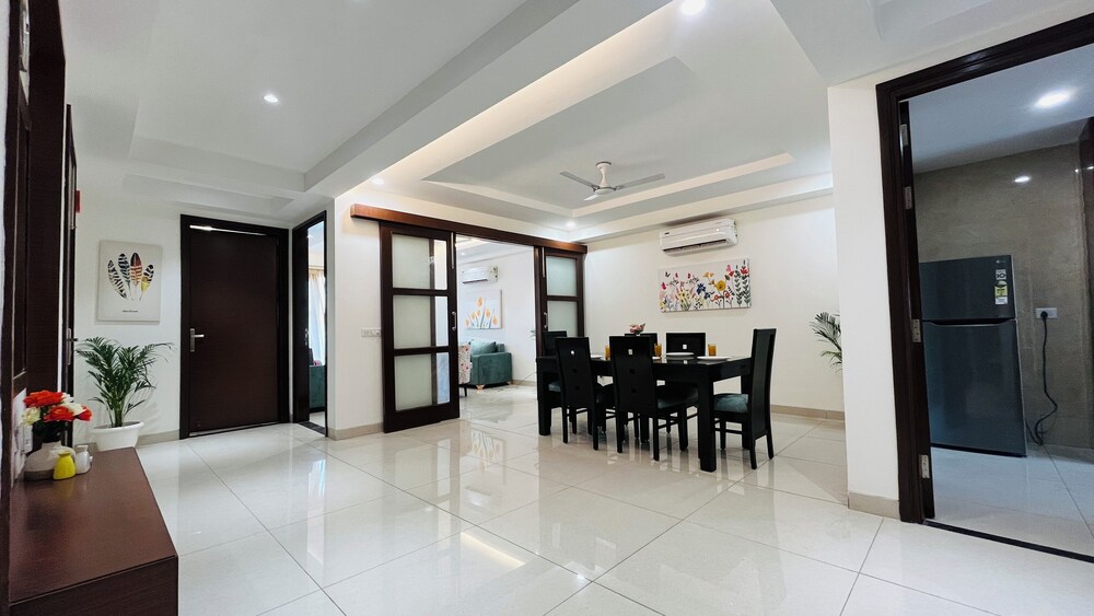 Ivory Luxury Apartments in Gurgaon