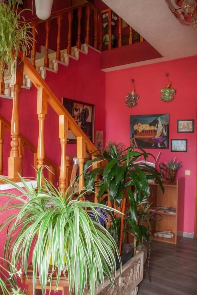 Hostal La Llave view 3