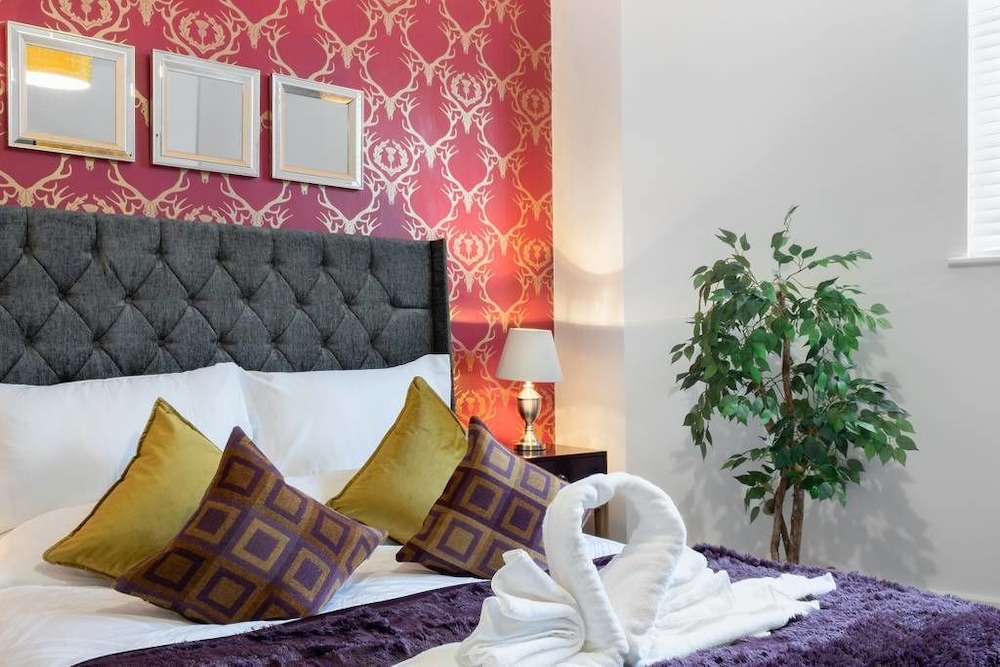 Kings Apartments by Flagons Living view 4