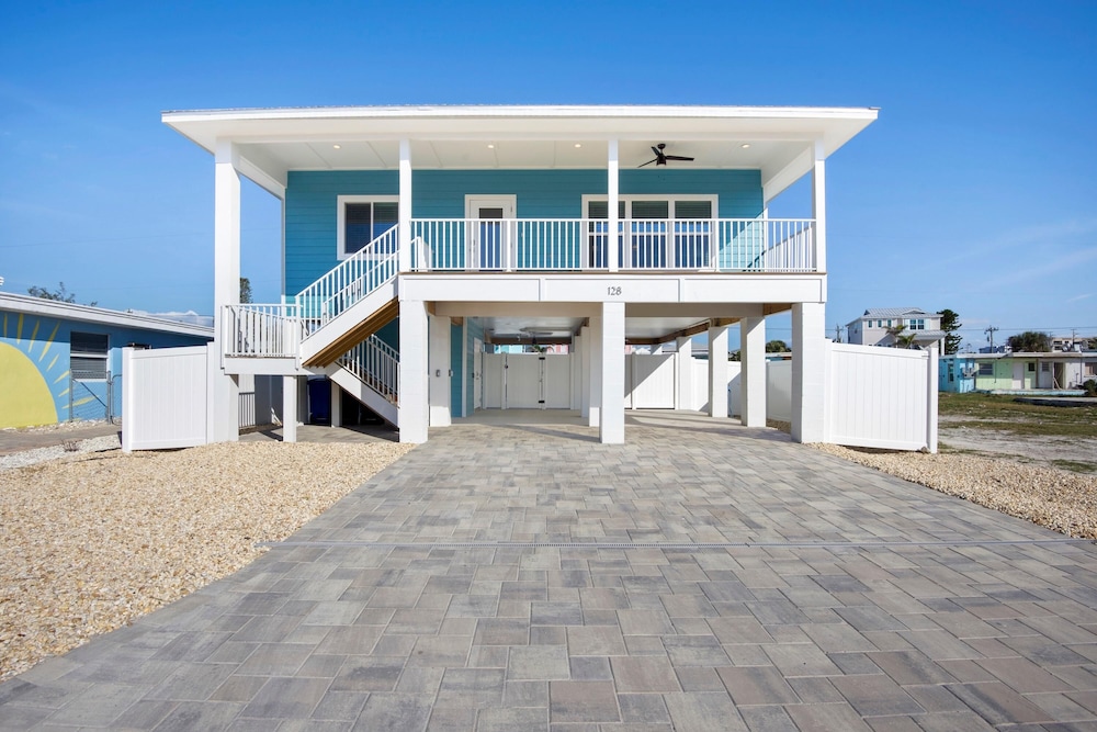 Bettys Beach House