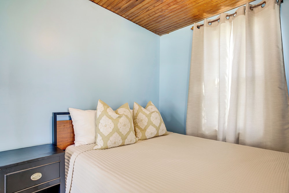 Fishing & Boating Retreat! Smith Island Cottage