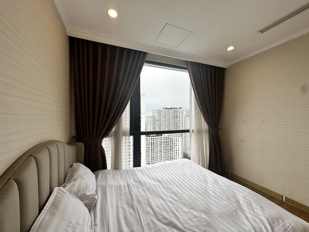 Royal City Luxury Apartment