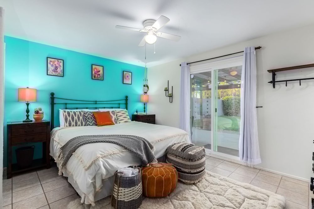 Sunset ASU Private Pool Updated Kitchen Baths