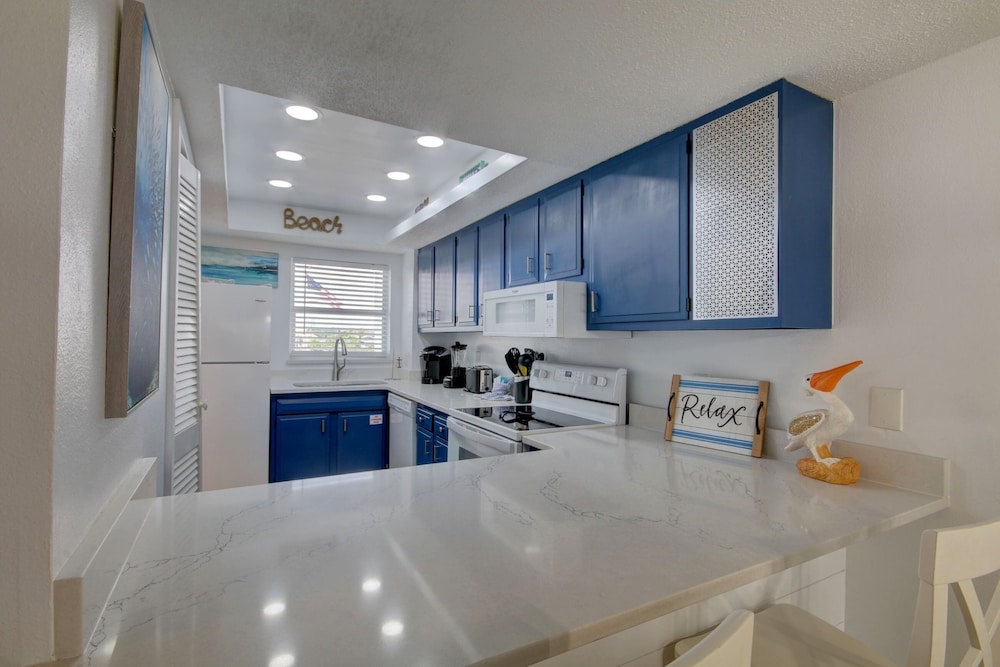 138 El Matador 2 Bedroom Condo