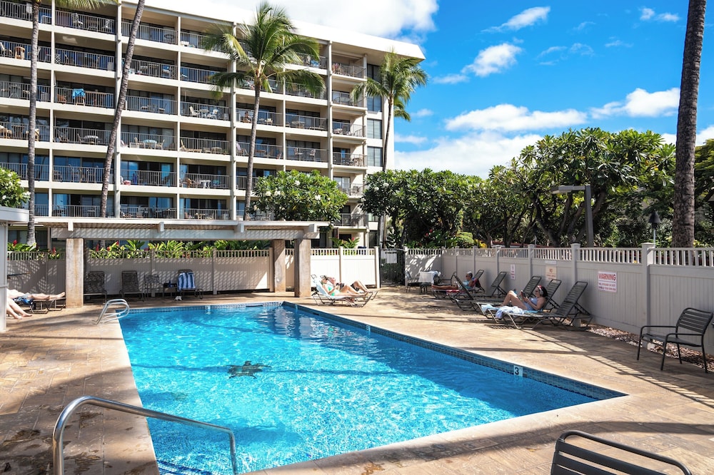Modern & Central Oceanview Vistas