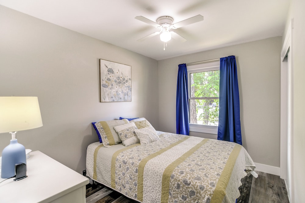 4 Mi to Big Creek State Park: Spacious Family Home