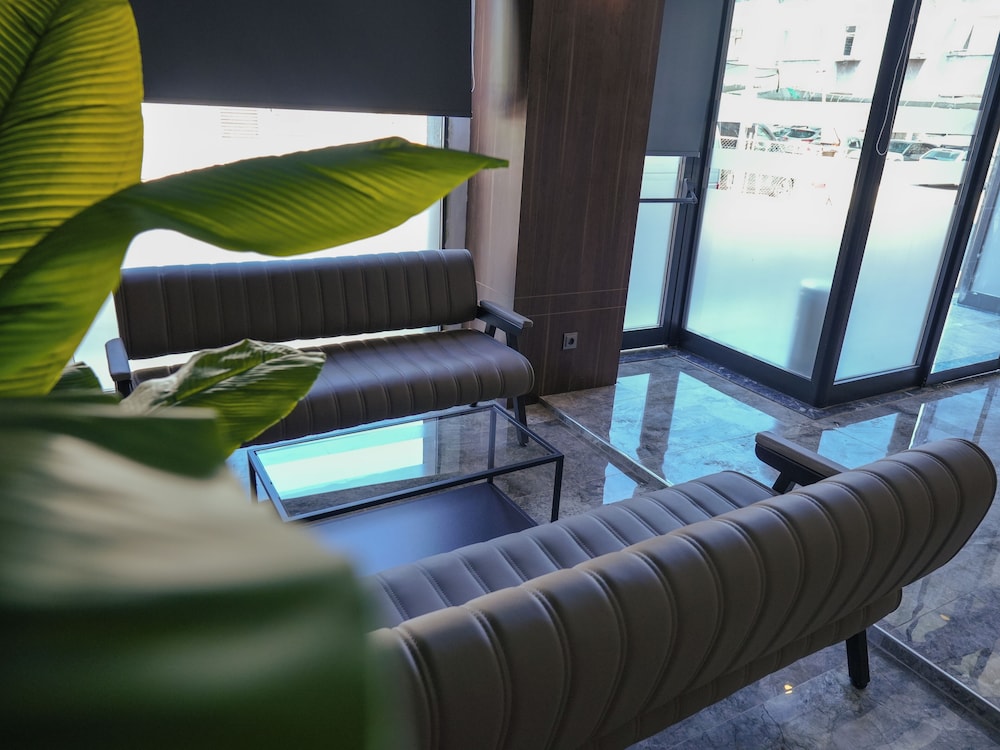 Bonnie City Hotel - Image 42