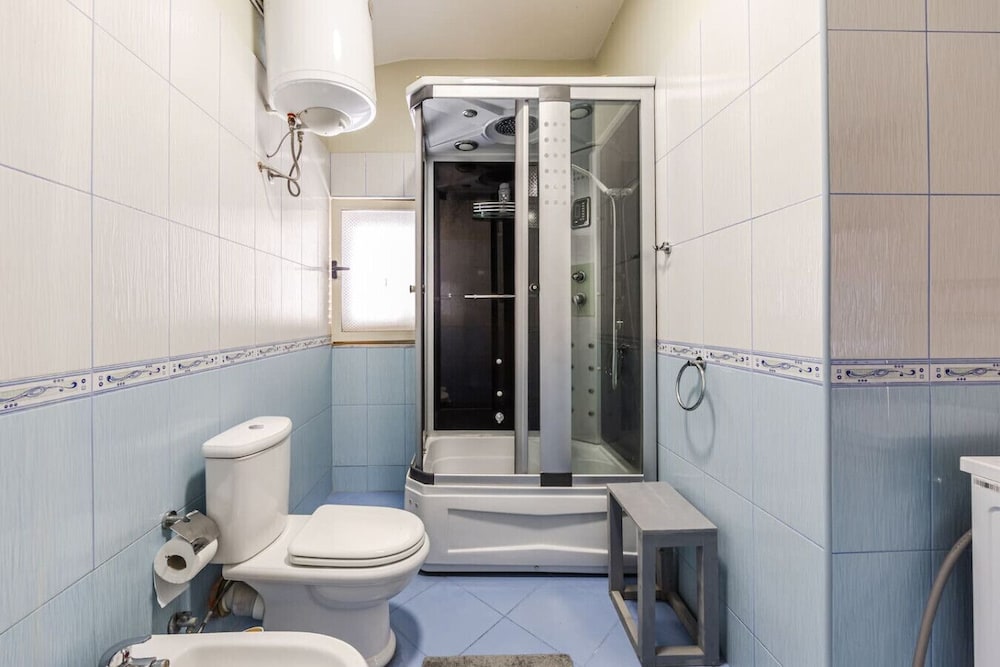 Bright Comfy 2BR Apartment by the Adriatic