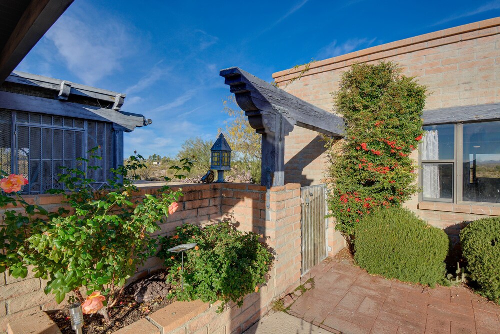 Charming Wickenburg Villa w/ Casita & Private Pool view 3