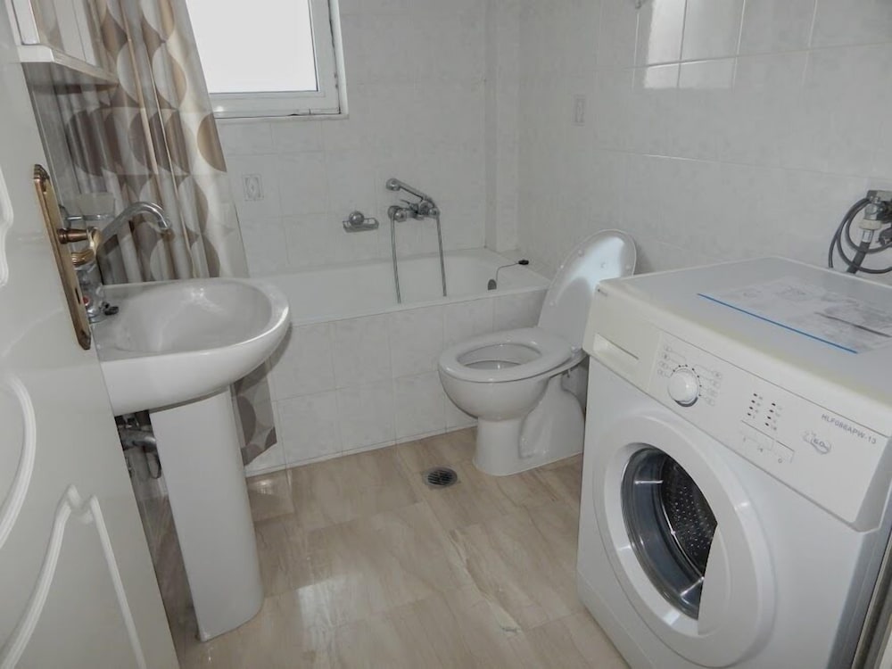 Tripoli Apartments & Rooms