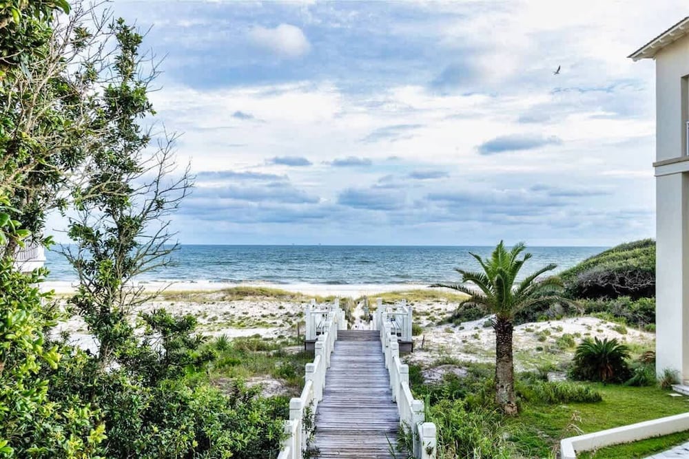 Beach Walk Retreat Heated Pool Golf Views Main Guest House Sleeps 15