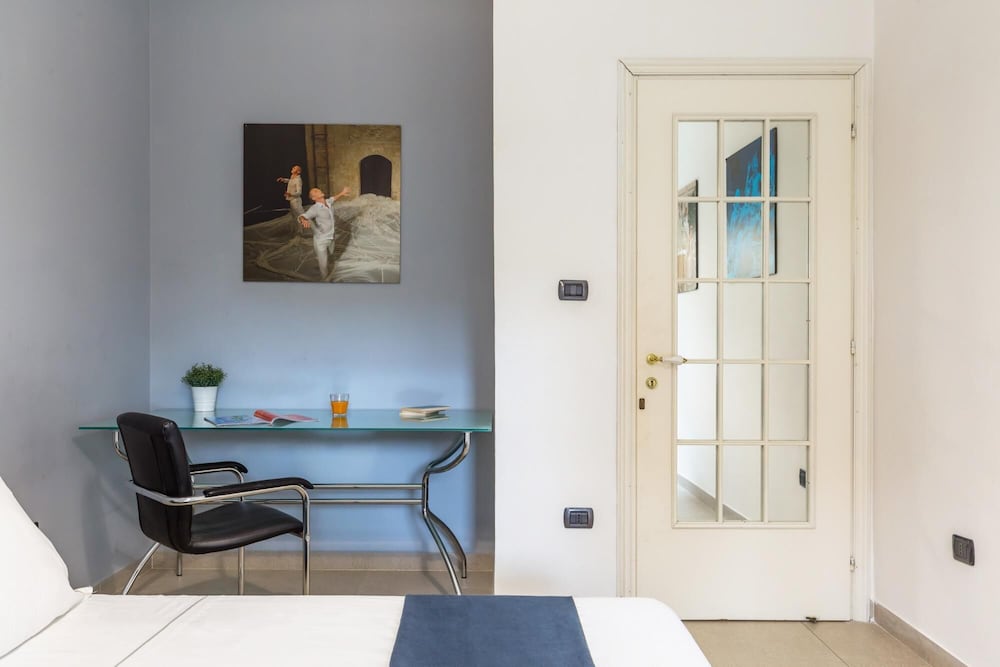 Posillipo Bright Apartment With Parking Space