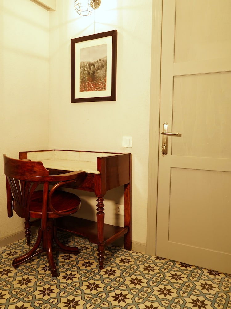 Tilas House No8 - Yurt - Image 42