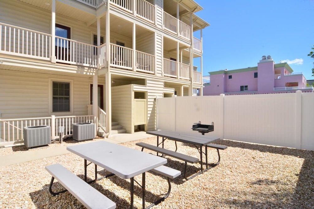 Wilmington Avenue 20A