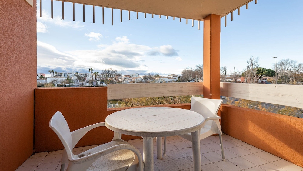 Waterfront Escape in Agde