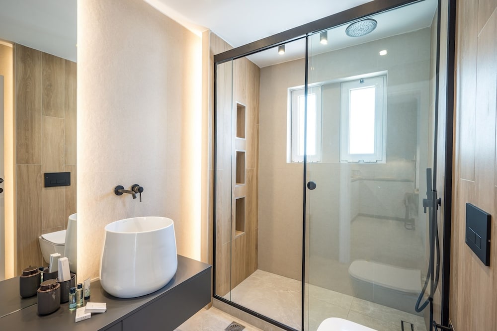 Senaon Urban Living Euphoria With Jacuzzi