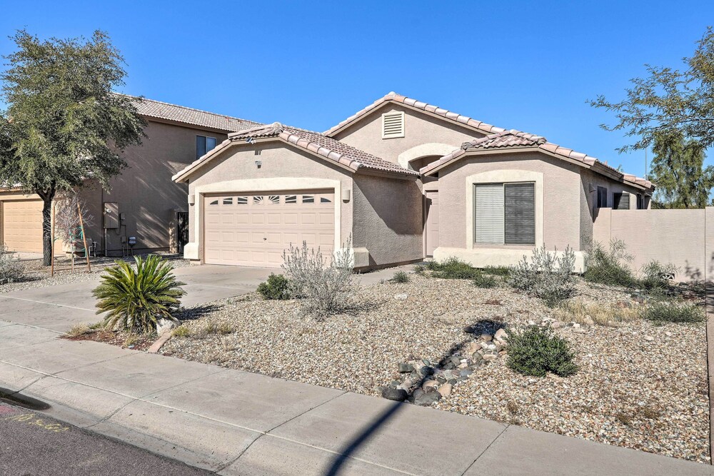 Modern Home w/ Putting Green, 2 Mi to Golfing view 3