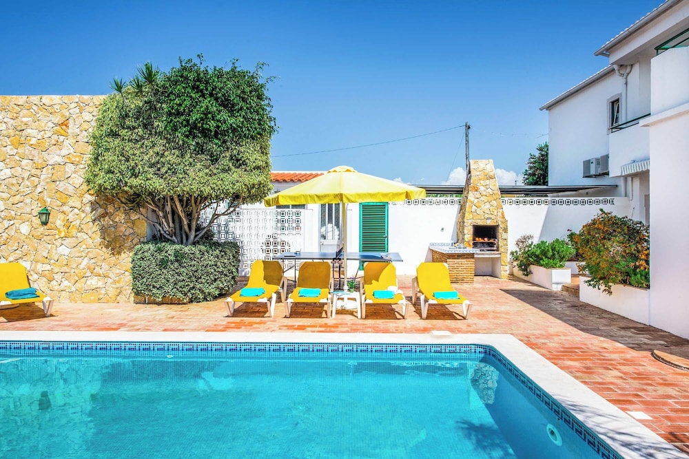 Villa Rebela