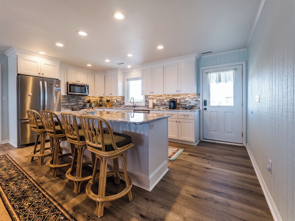 Polly's Place by Topsail Realty