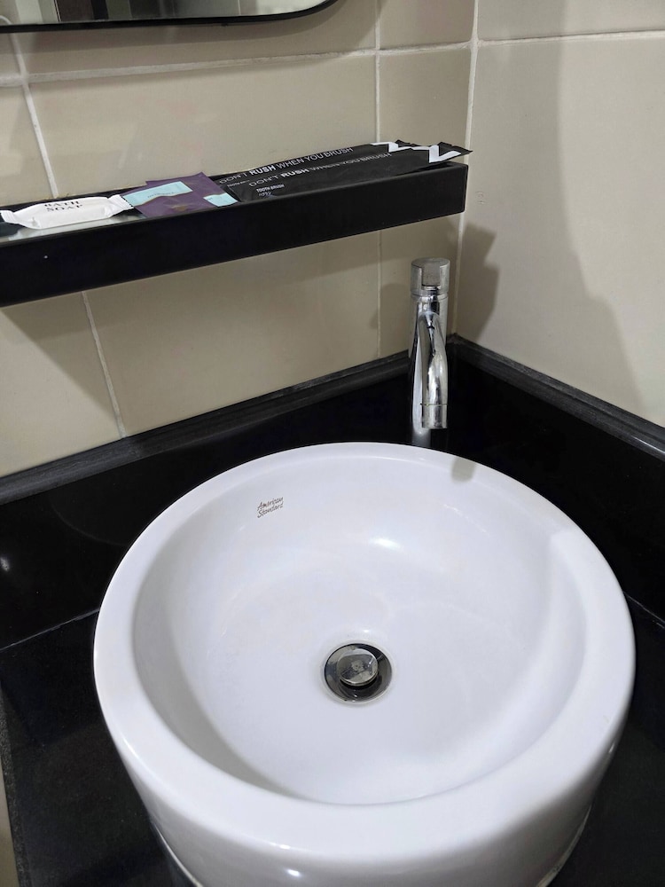Pioneerwoodlands Mandaluyong Studio Unit