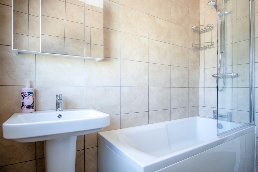 Larkfield - 3 Bedroom Holiday Home - Penally