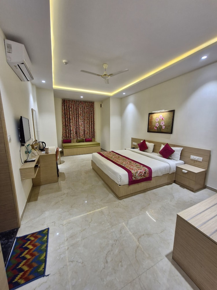 Hotel Grand Vasante
