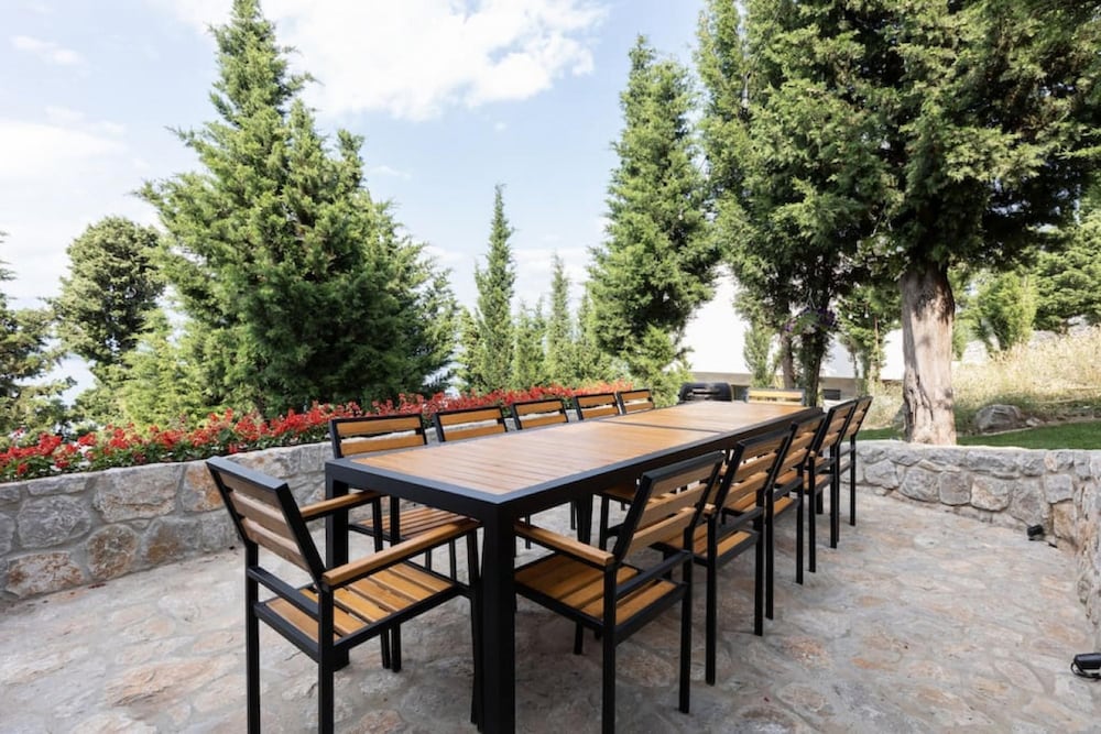 The Luxury Villa in Shkod r