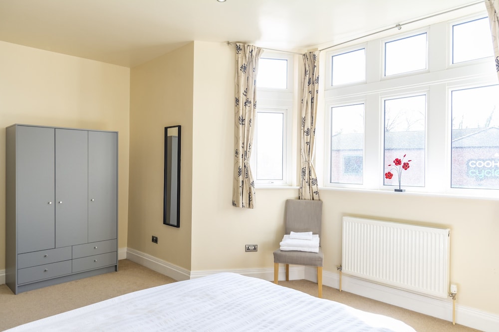 Luxury Apt No 1 - Two Bed Apartment view 4