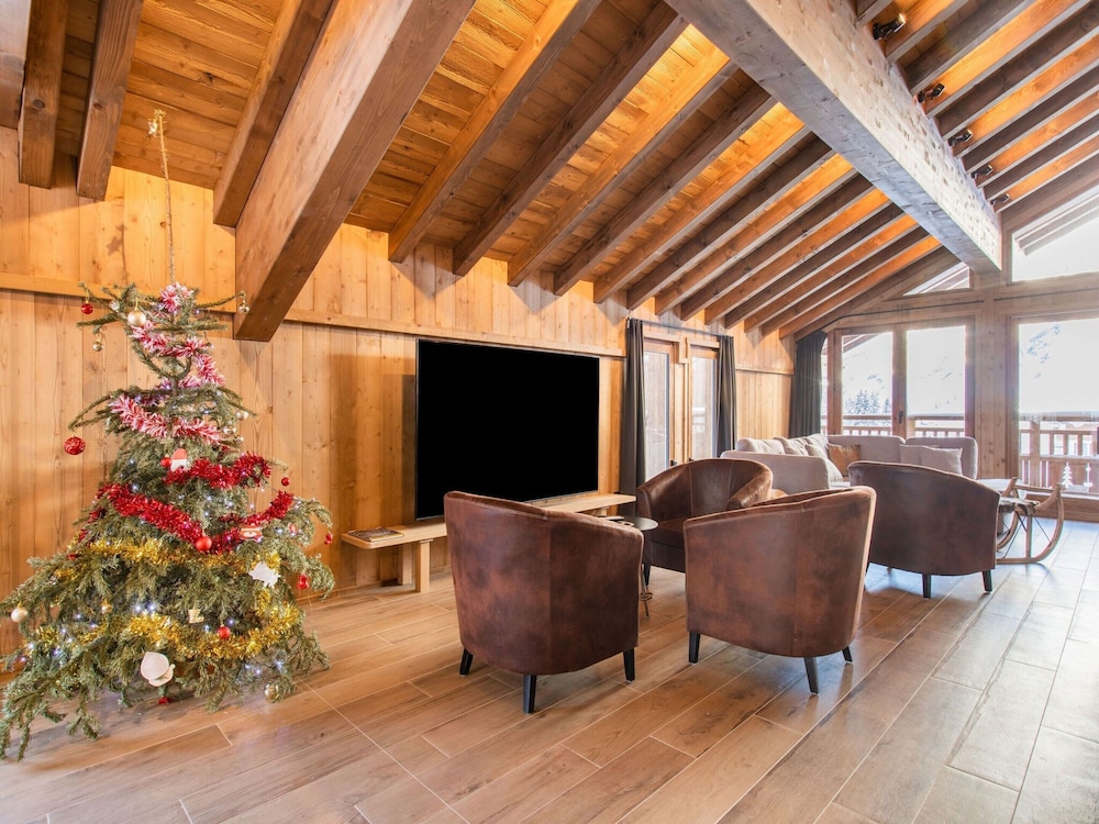 Chalet in Champagny by Ski Slopes