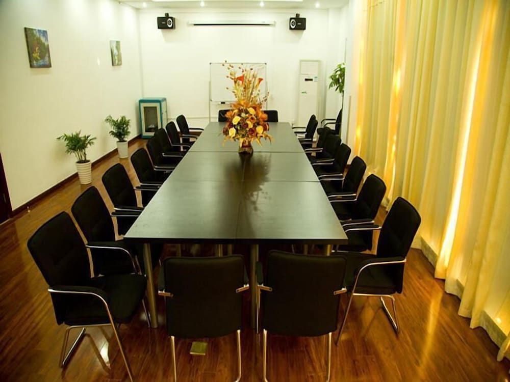 GreenTree Inn Jiangsu Suzhou Kunshan Huaqiao Household Building Materials City Shell Hotel