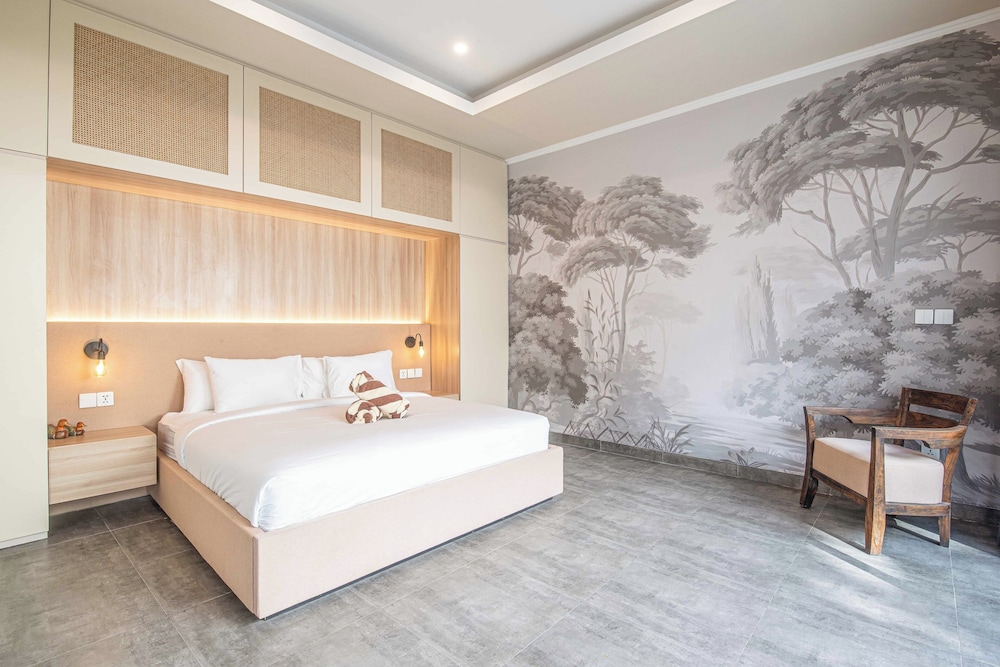 Beautiful 3BR Center Seminyak