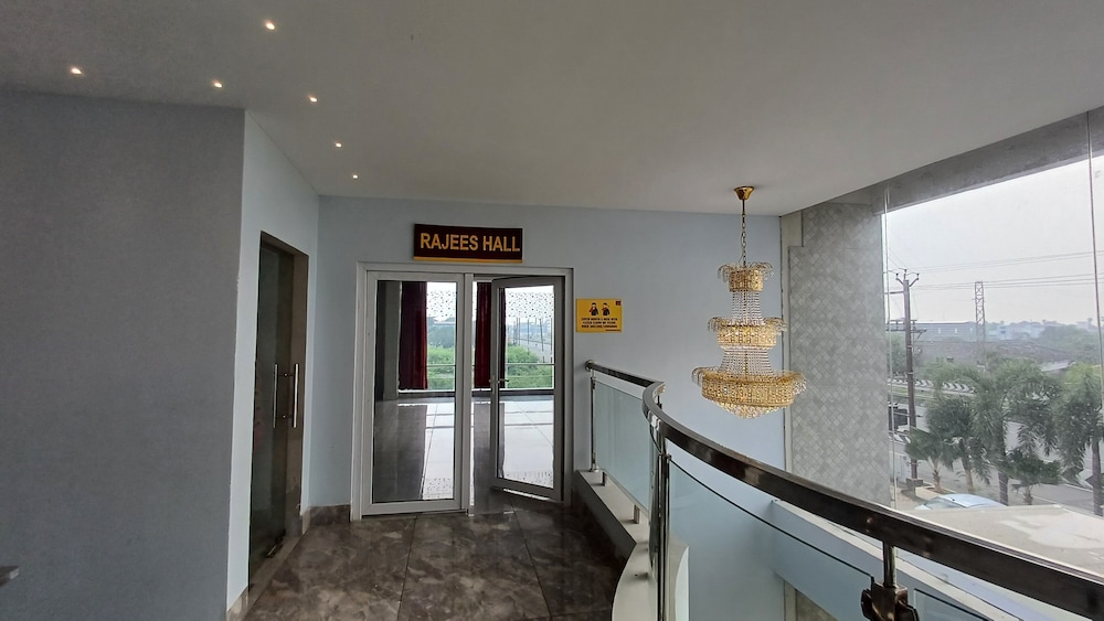 Sign Inn Apart Hotel Sriperumbudur
