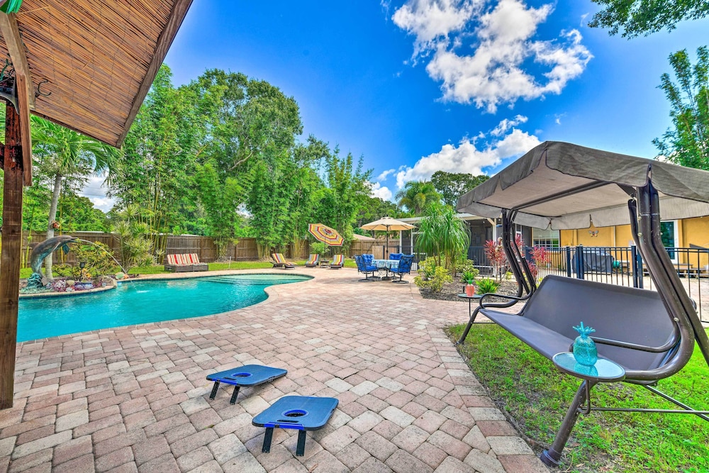 Sarasota Getaway w/ Private Pool & Backyard Oasis!
