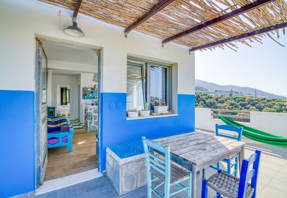 Living Apartment Heraklion view 2