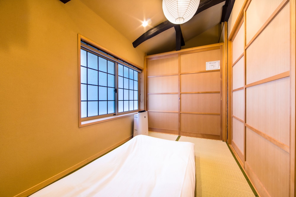 Miro Rakusan Tei view 2