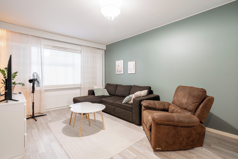 Modern 1BR Retreat in Heart of Jyväskylä
