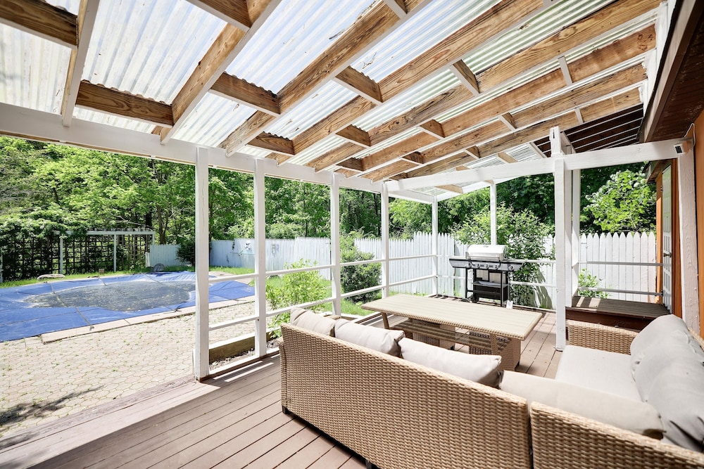 Paradise Retreat by Avantstay Pool Hot Tub Game Room