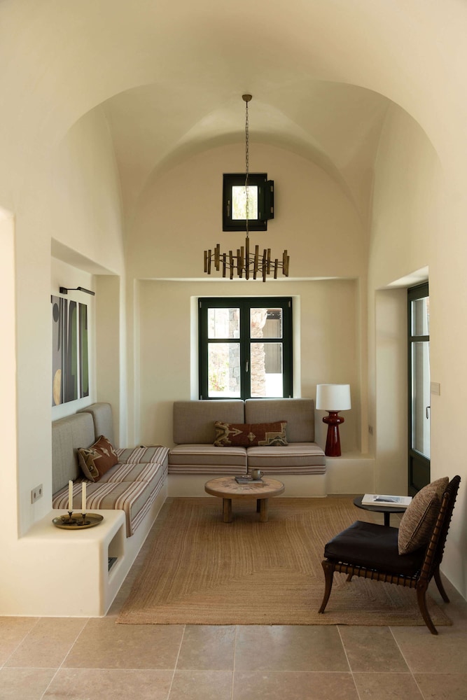 Patina Vivera Estate