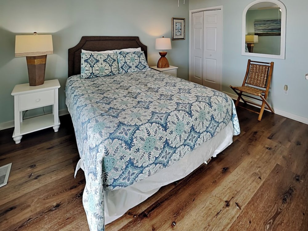 A Grande Green by Topsail Realty