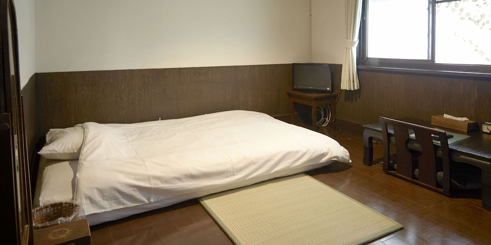 Takeyaso Inn