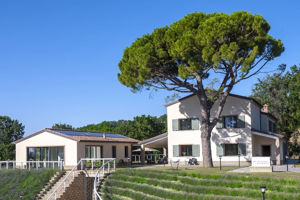 Casale Astralis 13 by Marche Holiday Villas