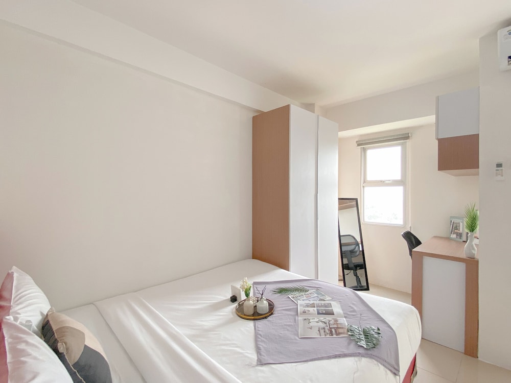 Simple And Cozy Studio At Urbantown Serpong Apartment