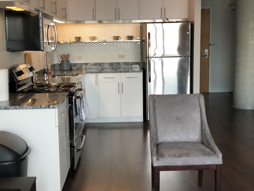 New Lyfe Finest Luxury Apartment