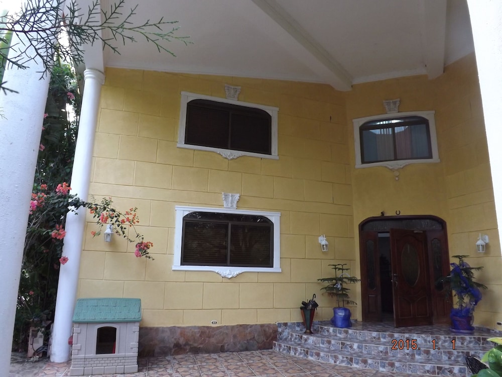 Four Bedroom Villa with Private Pool, Ocean View