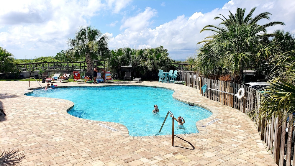 Bay View Villas 2 by Tybee Vacation Rentals