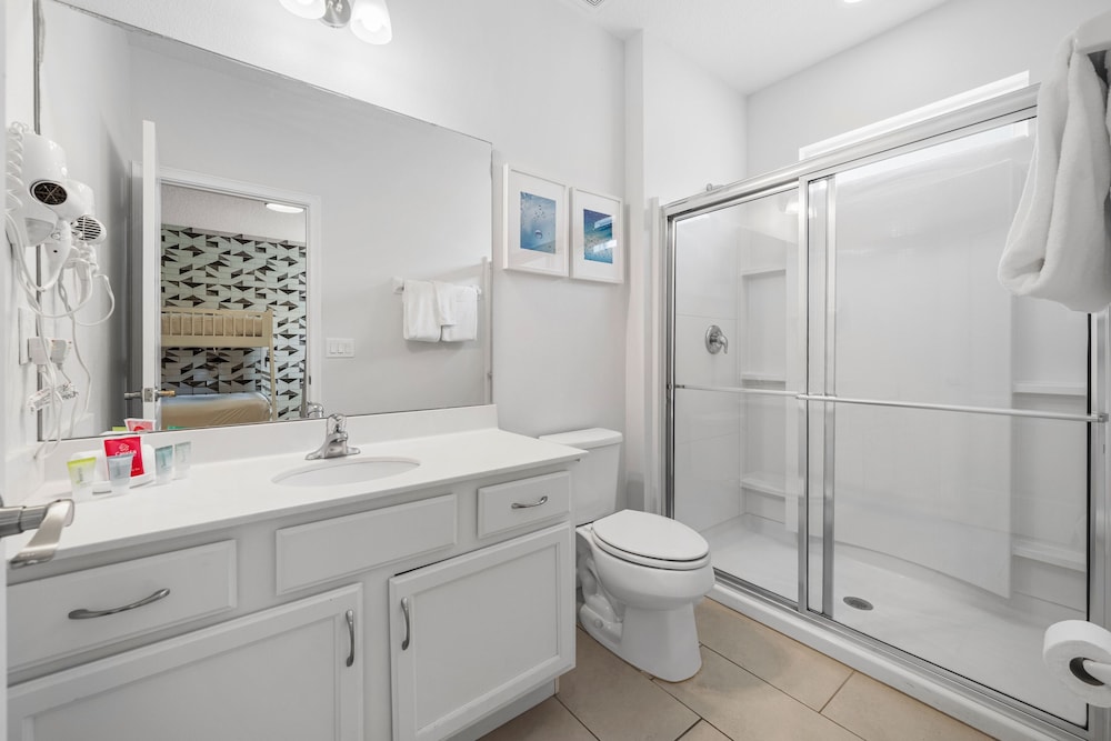 8005 Oak Shadow Ct