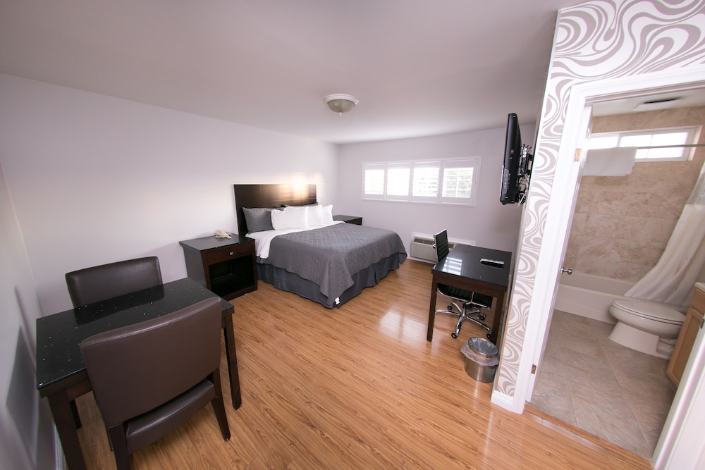 Metropolitan Inn & Suites